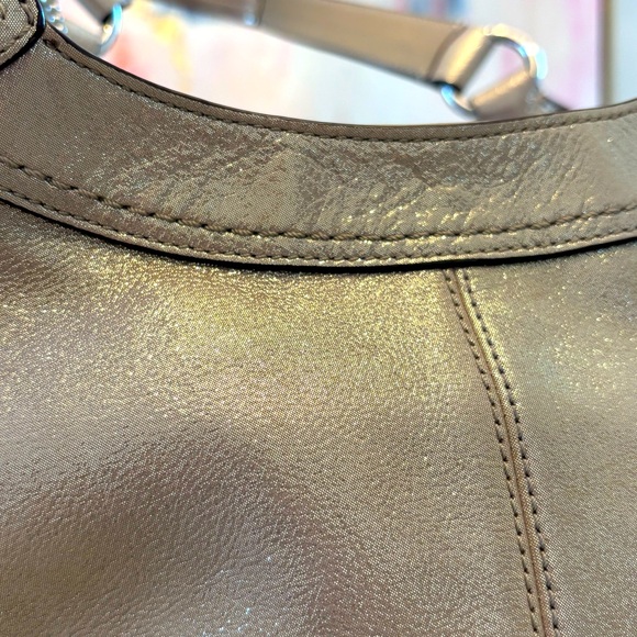 Coach Lynn SOHO Champagne Gold Leather Hobo Bag - Picture 4 of 9